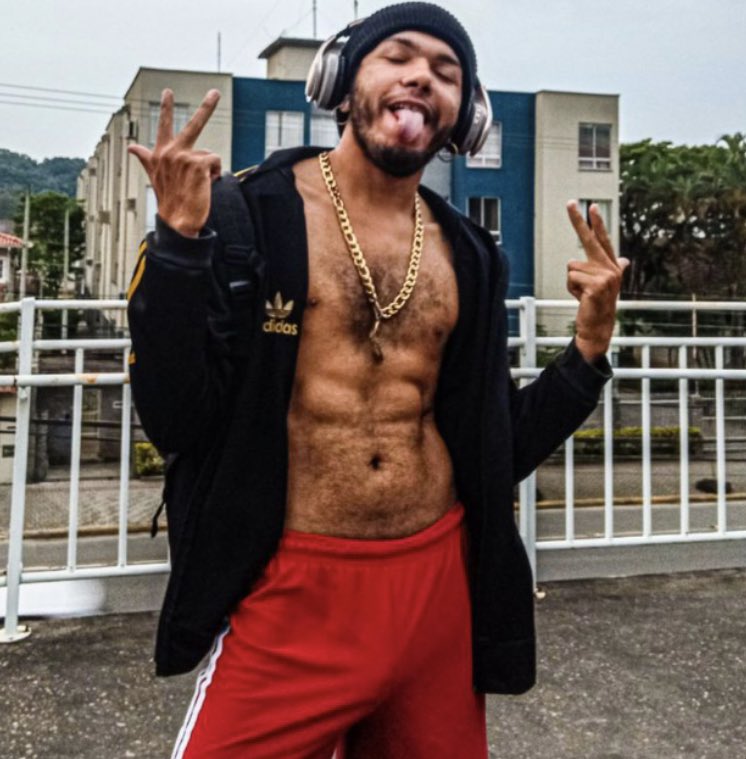 Heteros_Eg2's tweet photo. Que buen rifle se carga este mayate 🥵🥵🤤 https://t.co/zbVNP2VTV3
