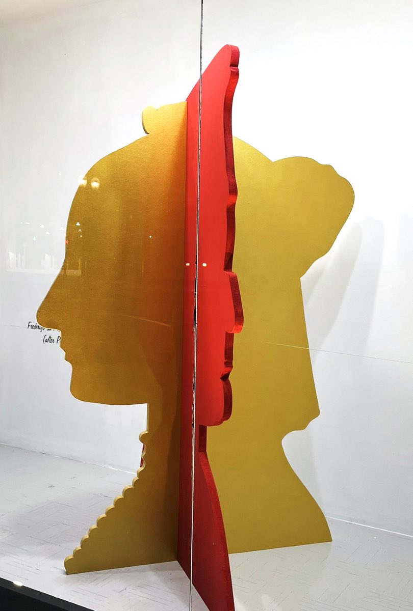 bdavidgallery's tweet photo. Check out a sculpture installation by Charles P. Reay tonight at WINDOW ON FORSYTH, viewable 24/7 at 7513 Forsyth Boulevard
-
#WindowOnForsyth #Sculpture #PublicArt #artconsultant #artadvisor #GoSeeArt #downtownclaytonMO #STLmade  #STLart #STLculture #stlbloggers #explorestlouis https://t.co/toJeMtsHy4