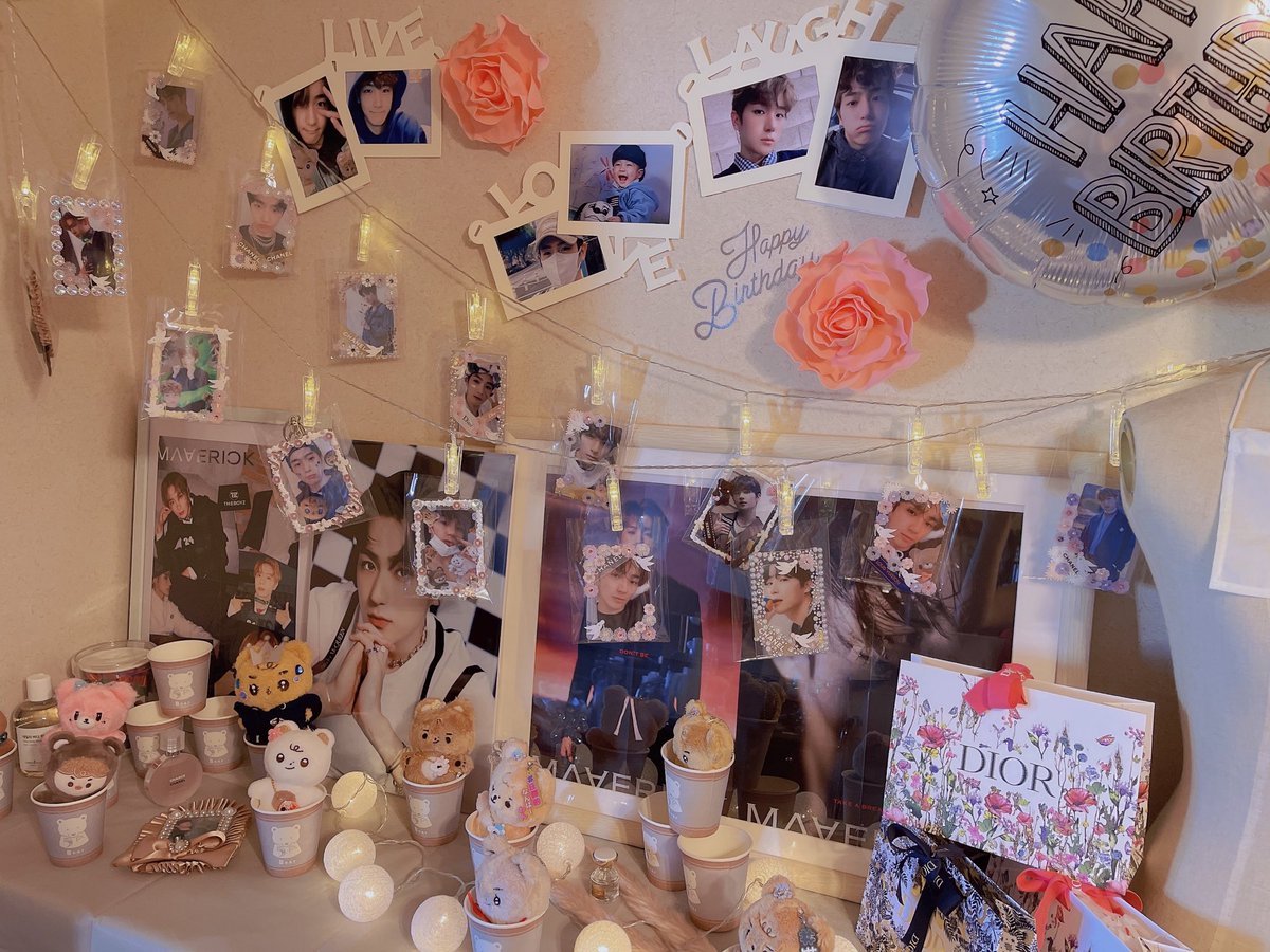 miljyu_db's tweet photo. HAPPY_HYUNJAE_DAY🧸🎂🎁

✨✨大好きな人がいる事♡応援したい人がいる事✨✨
たくさんのシアワセをありがとう🎁✨✨

센일 추카헤🥂

#더비의_선물_재현아_생일축하해
#HYUNJAE_HEART_YOU
@WE_THE_BOYZ https://t.co/XNiG7QFrtY