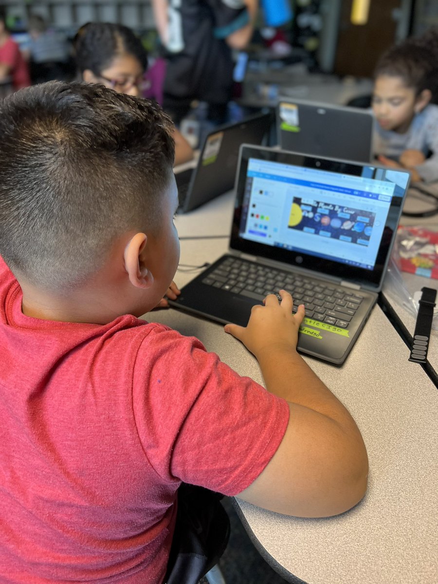 mrsjones72812's tweet photo. I am always blown away by what learners create when given a starting point! Some of our most struggling learners were able to find success with the proper scaffolds and encouragement! @MsCaven4th @ChrisYungES @canva @PWCSNews #pwcitc @PWCSScience https://t.co/B1G3hqJW1y