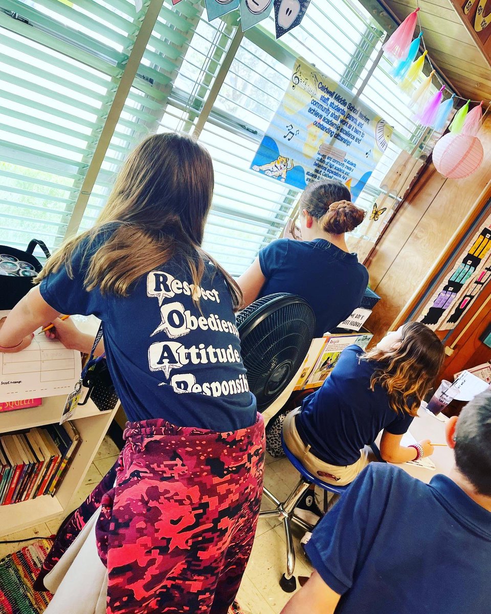 RaquelRay12's tweet photo. Gallery walk to review multi-digit multiplication in 5th grade https://t.co/Pz5XQGL9LK