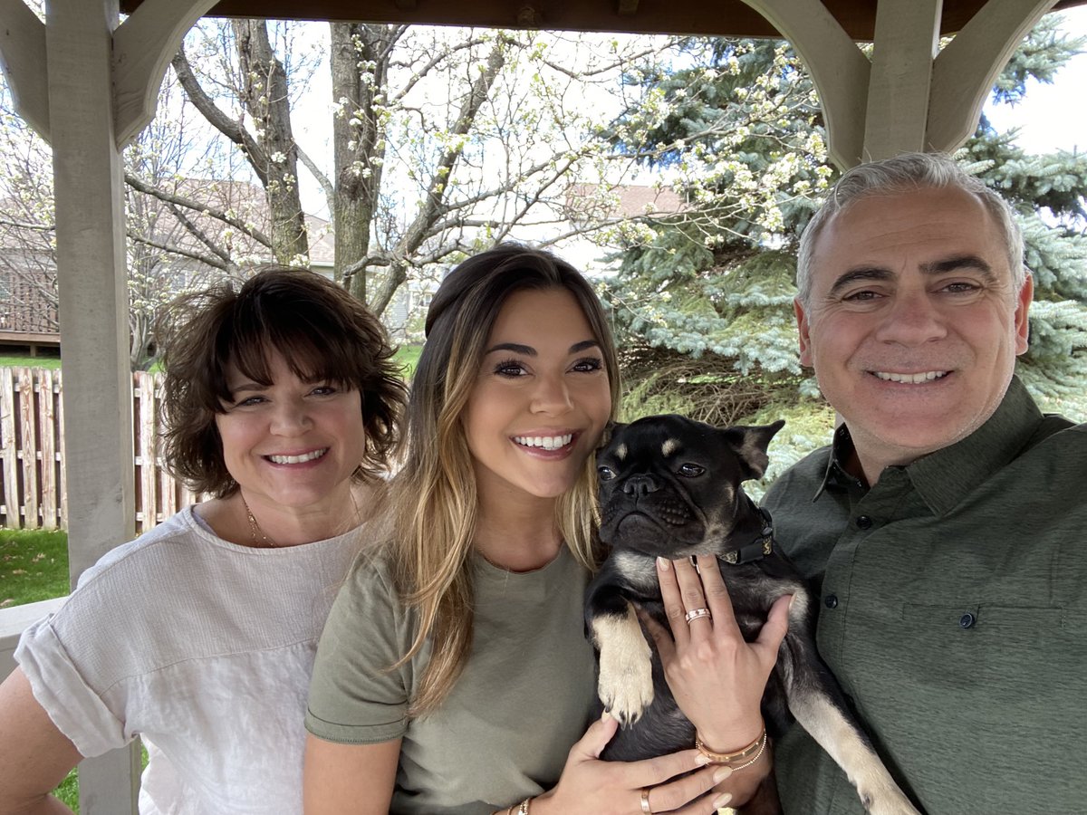 steph_pappas's tweet photo. I want my dad back 😭 https://t.co/bgsbPWXXEW