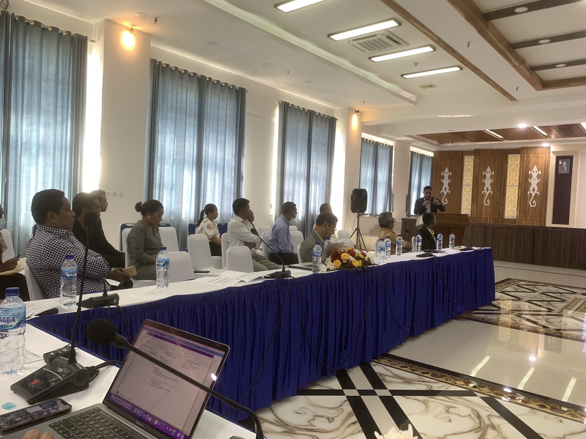 roytrivedy's tweet photo. Happening now - Fabulous presentation by Maun Helder Lopes on #LDCGraduation &amp; progress on #SDGs in #TimorLeste as part of the #MNEC, #ESCAP &amp; #UNCT Timor-Leste organized workshop https://t.co/FzyA7hnTwf