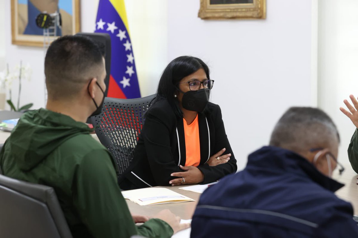 MijpVzla's tweet image. ➡️ Se abordaron temas para el despliegue de las #Bricomiles de educación en todo territorio nacional, la reapertura de la frontera colombo-venezolana, así como el impulso de los programas sociales para seguir garantizado el bienestar del Pueblo.  #LaPazNosUne #12Sep