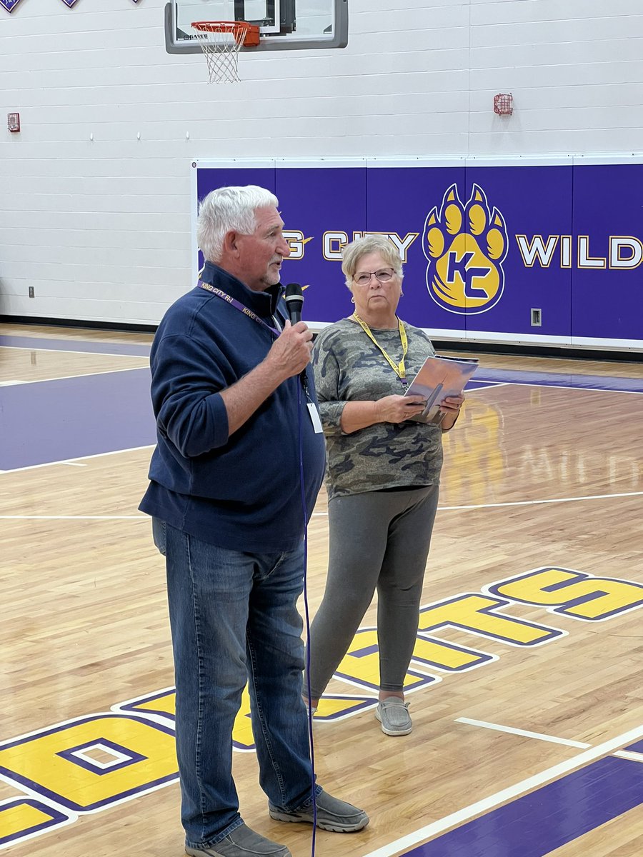 NatDJohnson's tweet photo. Thank you so much to Mr. and Mrs. Elifrits for visiting us today and sharing their experiences in New York on 9/11. Hearing a first hand account from someone who was there added a new perspective!
Thank you! ♥️🤍💙
@KCEprincipal @WildKatNation1
#KCErocks #NeverForget https://t.co/qOUYsqhN0i
