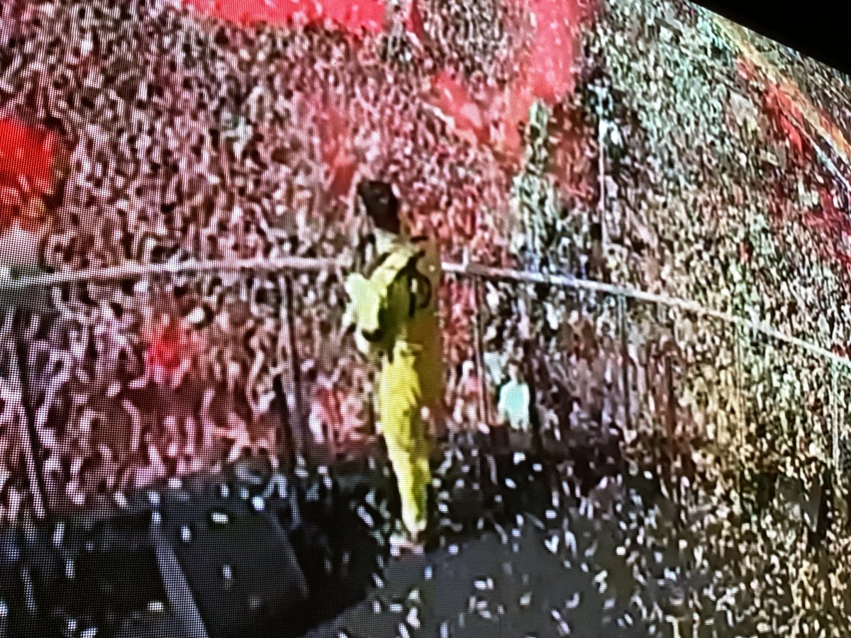PpandeloF's tweet photo. Esta noche a las 8:30 el acostumbrado LIVE de su @TertuliaF1DrPandelo por IGRAM
Desasosiego en los rivales de MAX y..en millones de fans luego de otro GP behind the Safety Car or better behind the MaxSaver..
#GPItalia 2022 victoria #31de Verstappen igualando a Nigel Mansell. https://t.co/V4bogkQhR3