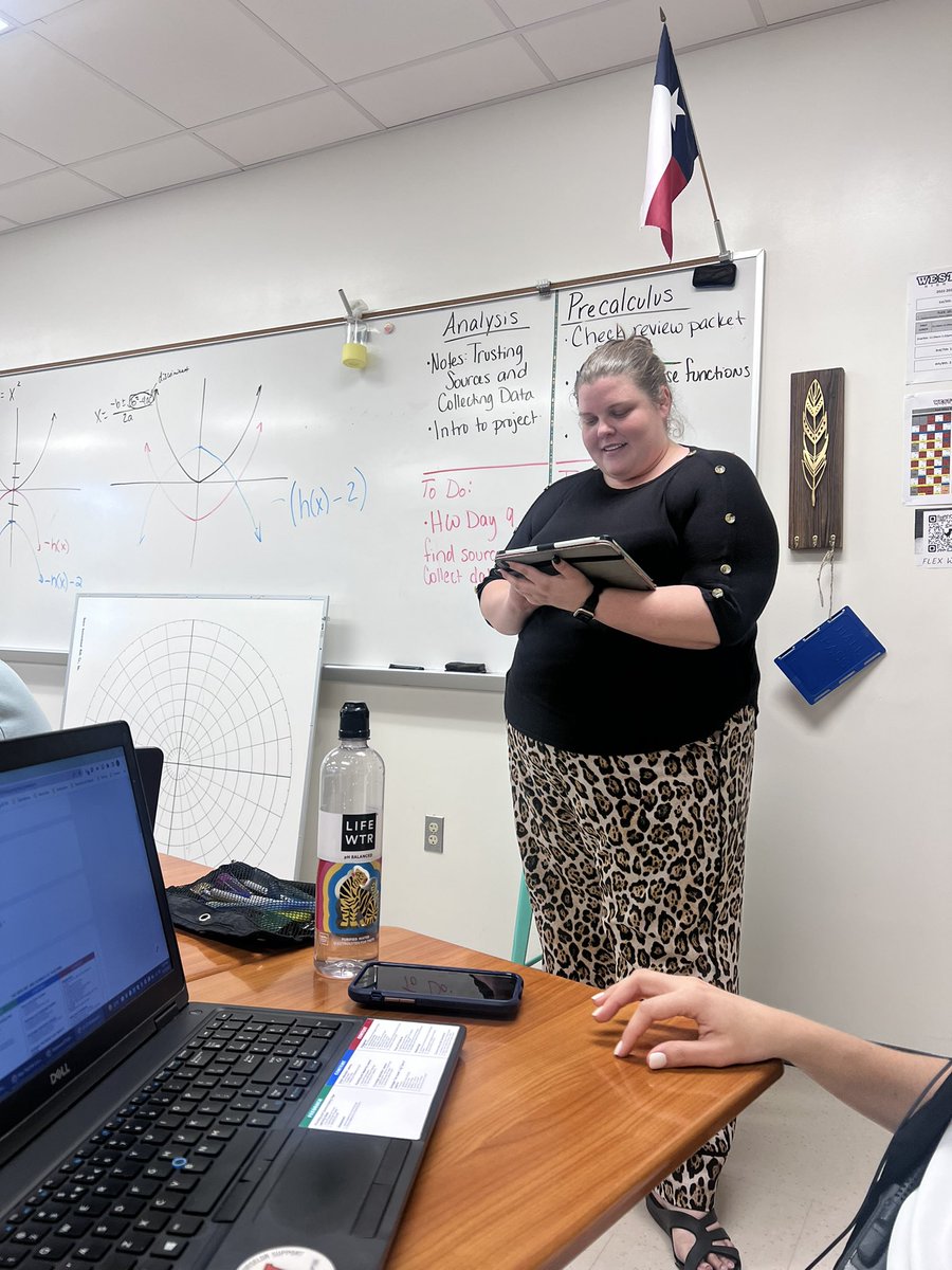 MrsChristinKey's tweet photo. Got to visit IB Analysis with Ms. Wells! Loved the use of technology to check-in and give feedback. They began a collaborative project with 3 teachers on campus. Can’t wait to see what’s next!

#westwoodib #slanalysis #crosscurricularconnection
#rhinoconservation #wearewestwood https://t.co/IH6vquURXR