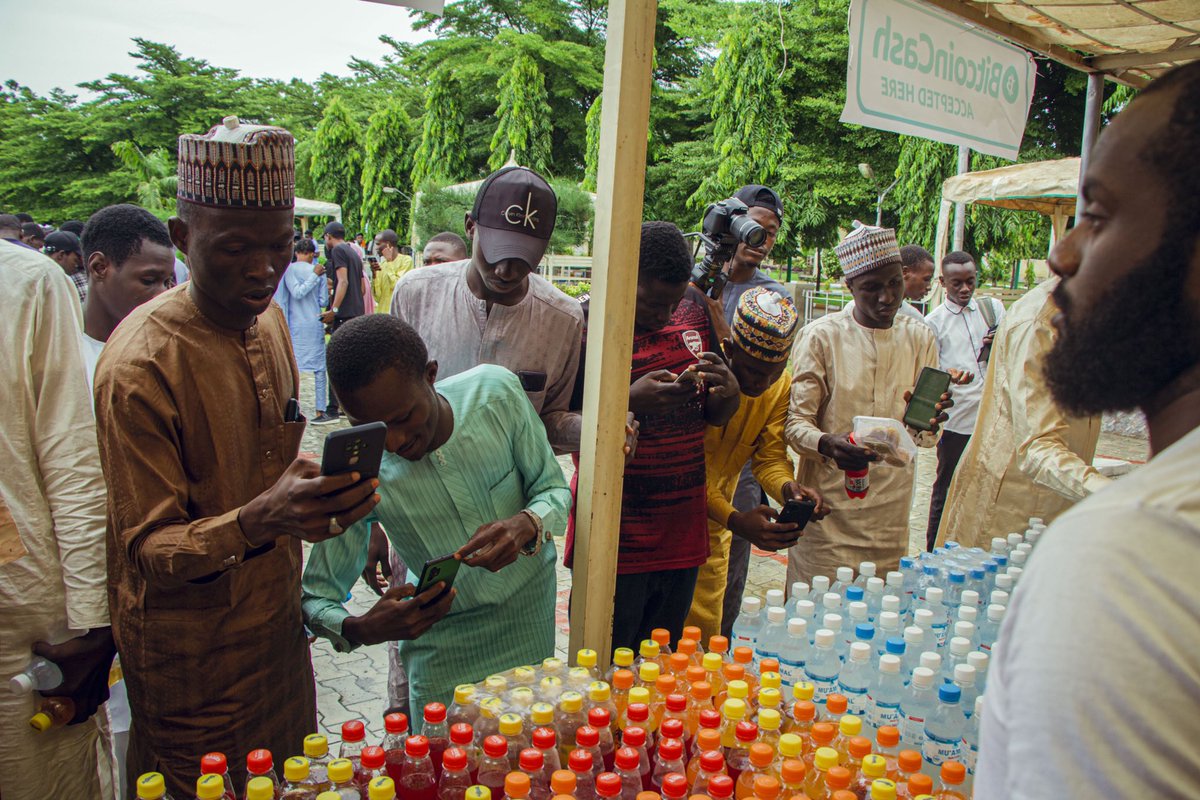 bch_nigeria's tweet photo. Scan - Send - Receive 🤩 #BCH  We are very Happy to Bring this Experience to many .. we showed them it’s just money 🤑 https://t.co/DNhvpAgi5P