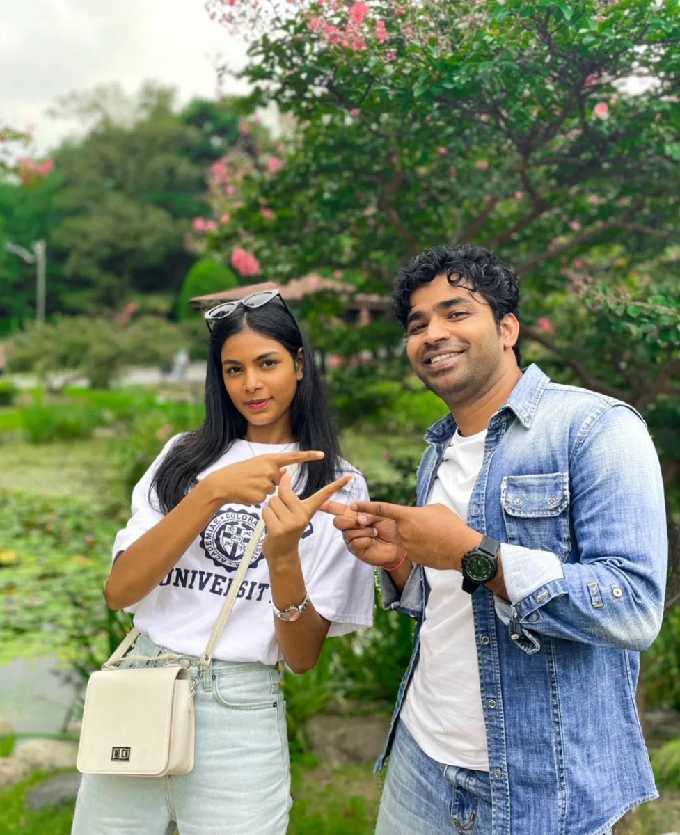 sriyabrasil's tweet photo. 📸 ESSA AMIZADE! – Sriya no Instagram com Anupam Tripathi, ator de Round 6

“Gostei de passar um tempo com @ sangipaiya… Não é só um ator incrível, mas um verdadeiro cavalheiro. #Honrada, obrigado por hoje irmão 💗🙏🏼”

#BLACKSWAN @BLACKSWAN_DRENT #SRIYA https://t.co/LefZi4afRC