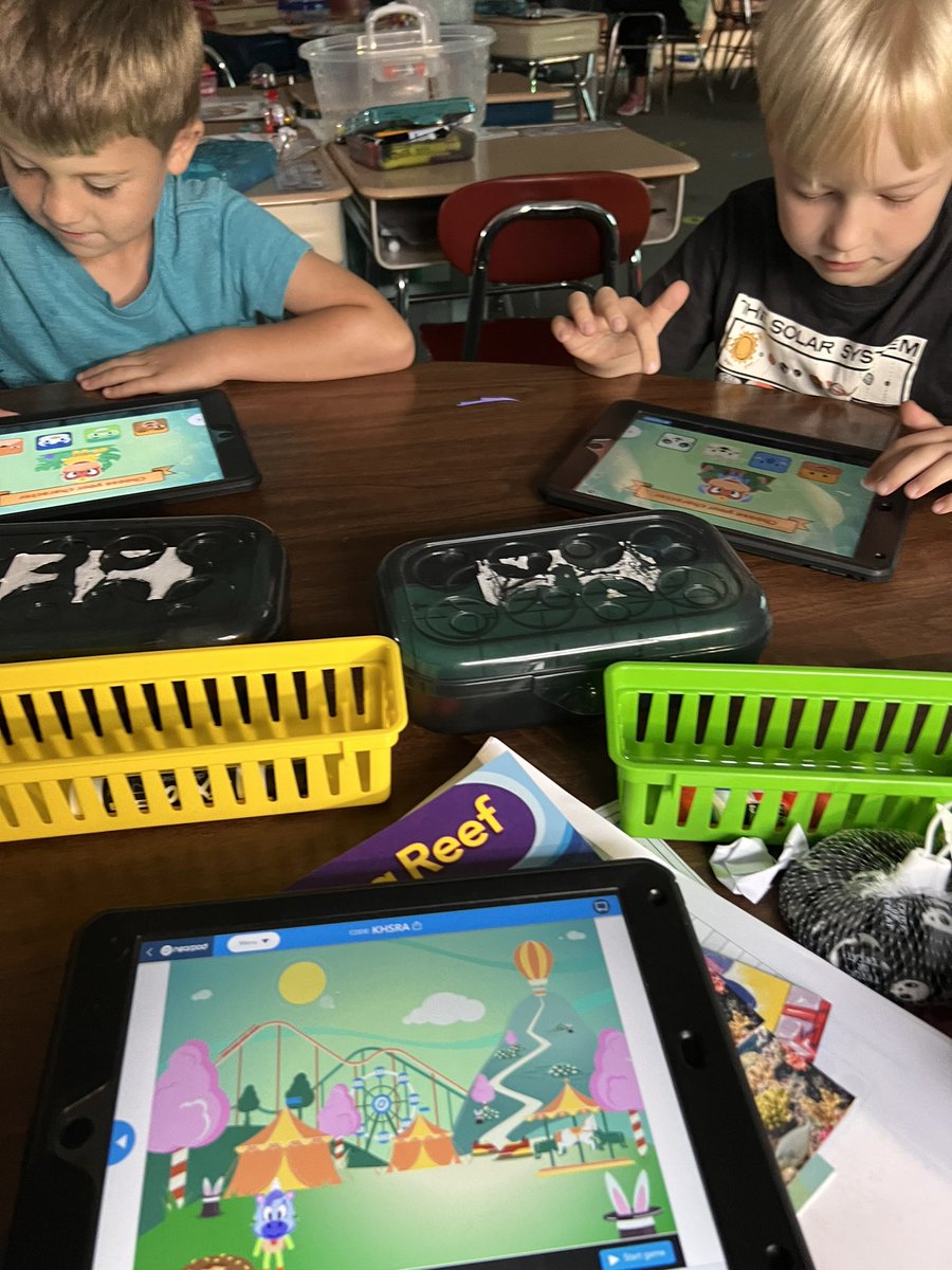 Mrs_Wood_LR's tweet photo. Lake Ridge Explorers in the wild…we love using @nearpod for whole group and small group activities! @RenLearnUS and @nearpod make assessment and differentiation simple to organize and so fun! @LakeRidge_JCS @jcityTNschools https://t.co/EAQr3EzQrg