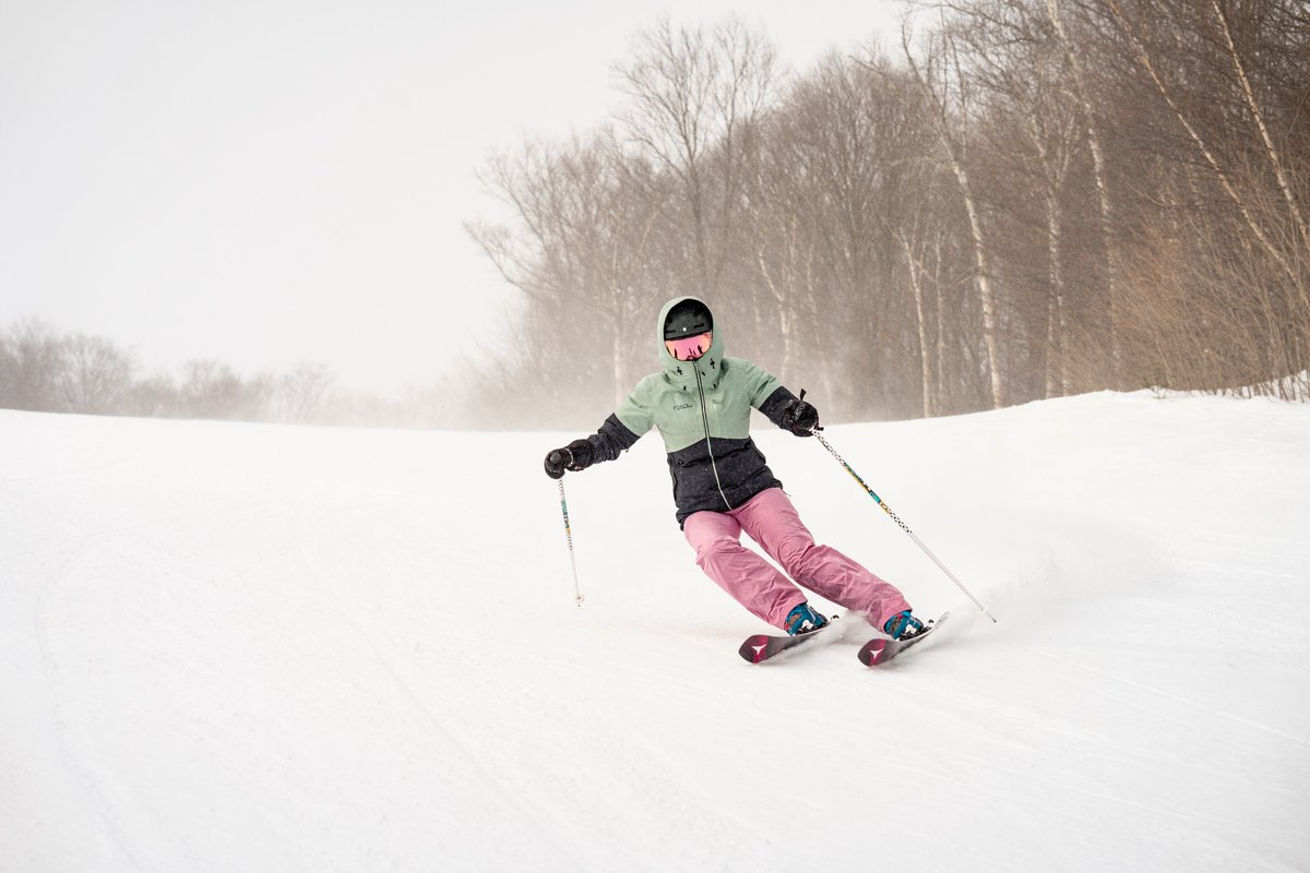 Skiessentials's tweet photo. Are you excited for any of the new skis joining the Bent series from @atomic this year, or has another ski caught your attention? Head over to our 2023 Ski Test to see our testers' feedback and find a ski that’s right for you! #newskis #skitest #atomicskis #gearforskiersbyskiers https://t.co/ykb4GryZcO