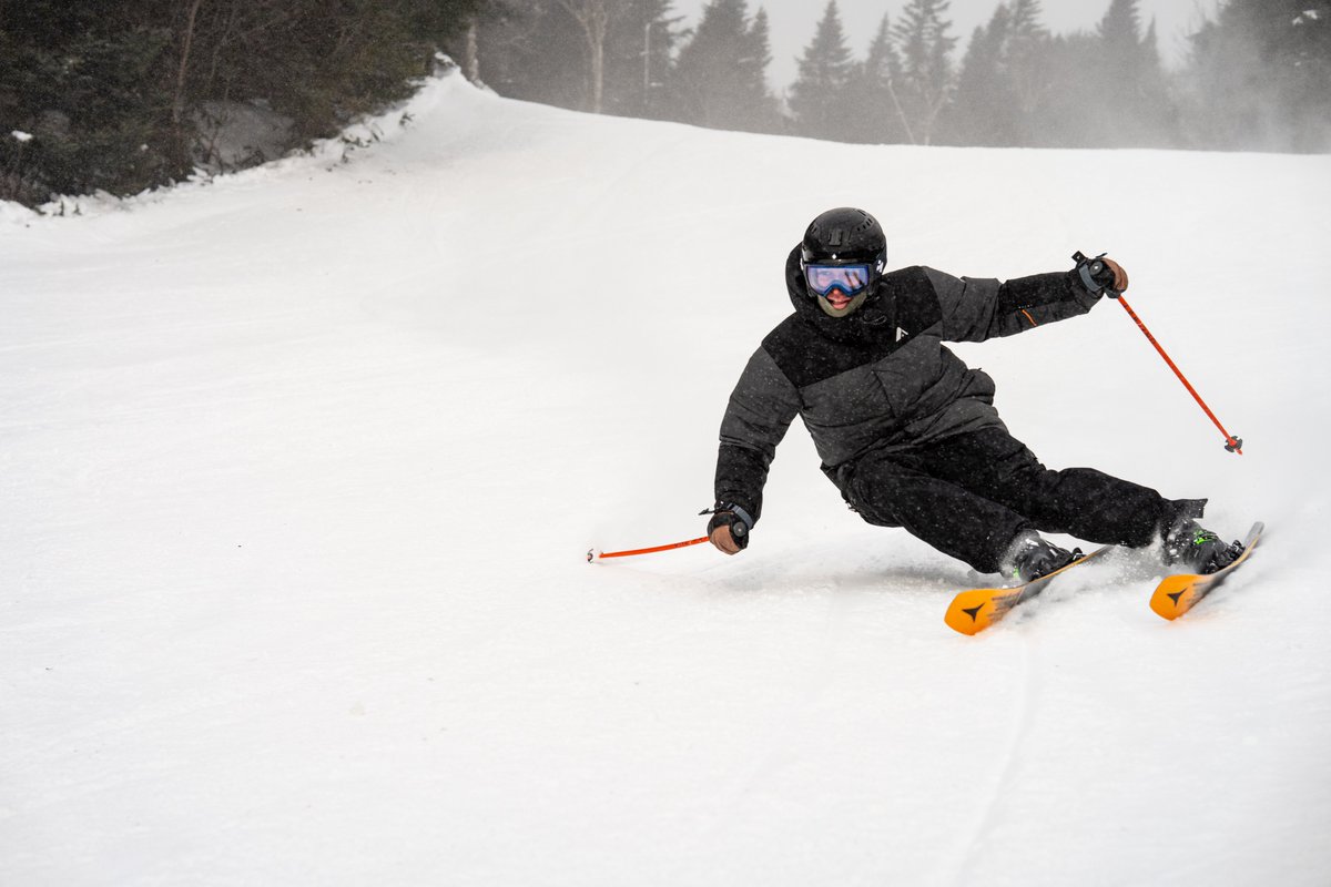 Skiessentials's tweet photo. Are you excited for any of the new skis joining the Bent series from @atomic this year, or has another ski caught your attention? Head over to our 2023 Ski Test to see our testers' feedback and find a ski that’s right for you! #newskis #skitest #atomicskis #gearforskiersbyskiers https://t.co/ykb4GryZcO