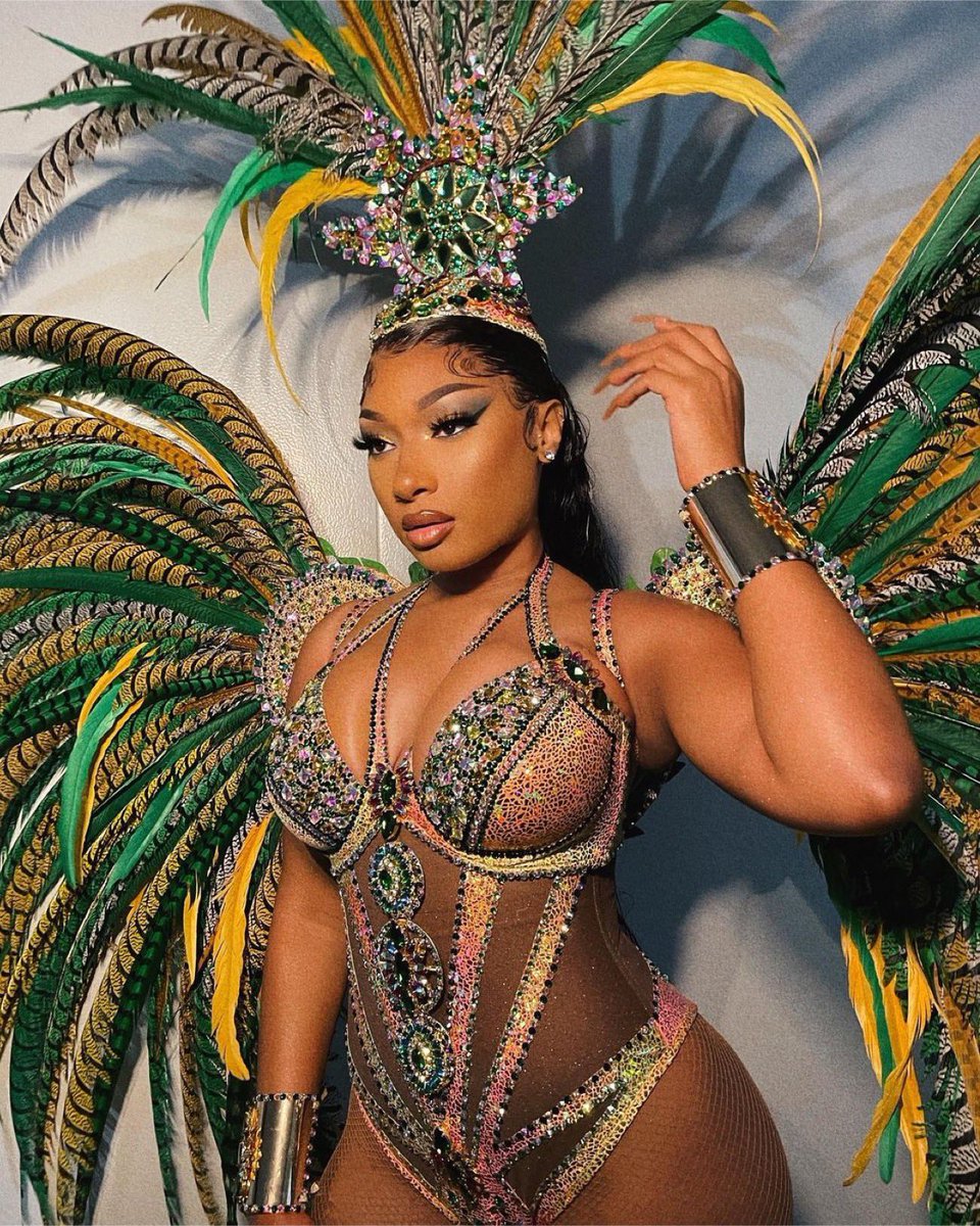 ShaahidStaliion's tweet photo. @stallionaccess @theestallion You look real cute @theestallion I can't wait to see you so we can work on music and do different things. We can even hang out and have a lot of fun. Love you once more. See you soon. #Megan #Music #HangOut #ALotOfFun #SeeYouSoon 👅😊❤️🔥🎧🎤🤞🎉🍿🥹 https://t.co/TA7j2lNnyg