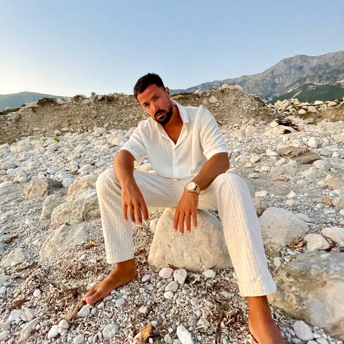 GentFatali's tweet photo. Beach therapy https://t.co/qvtW2xkArm