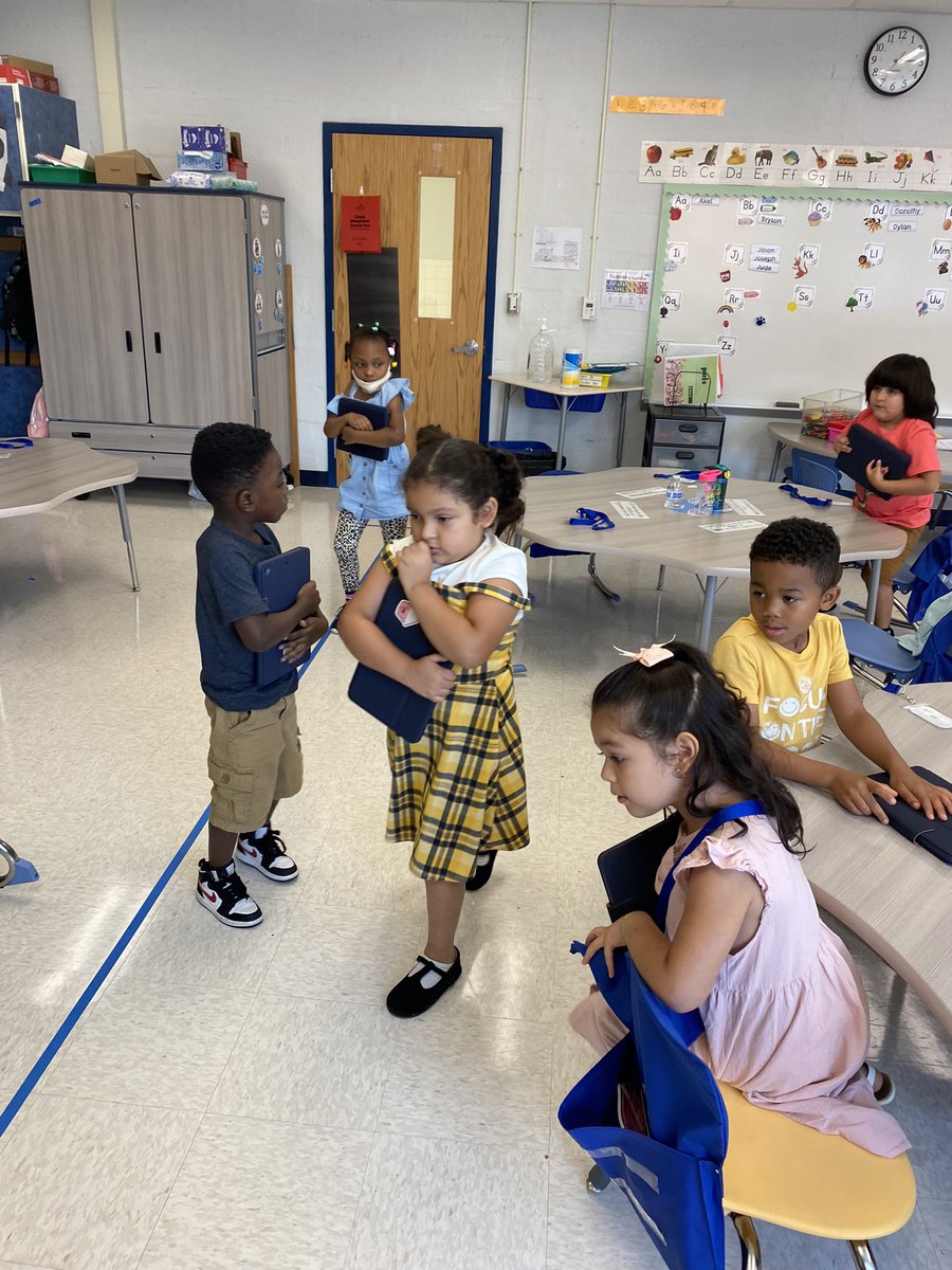 Check out <a href="/MissCarr04/">Amelia Carr</a>’s class having a blast exploring their new iPads and showing they know how to take good care of them all on day 1✅. This class was COUNTING DOWN the days for this moment. #fcpsSBTS #BucknellStrong <a href="/BucknellElem/">Bucknell Elementary</a>