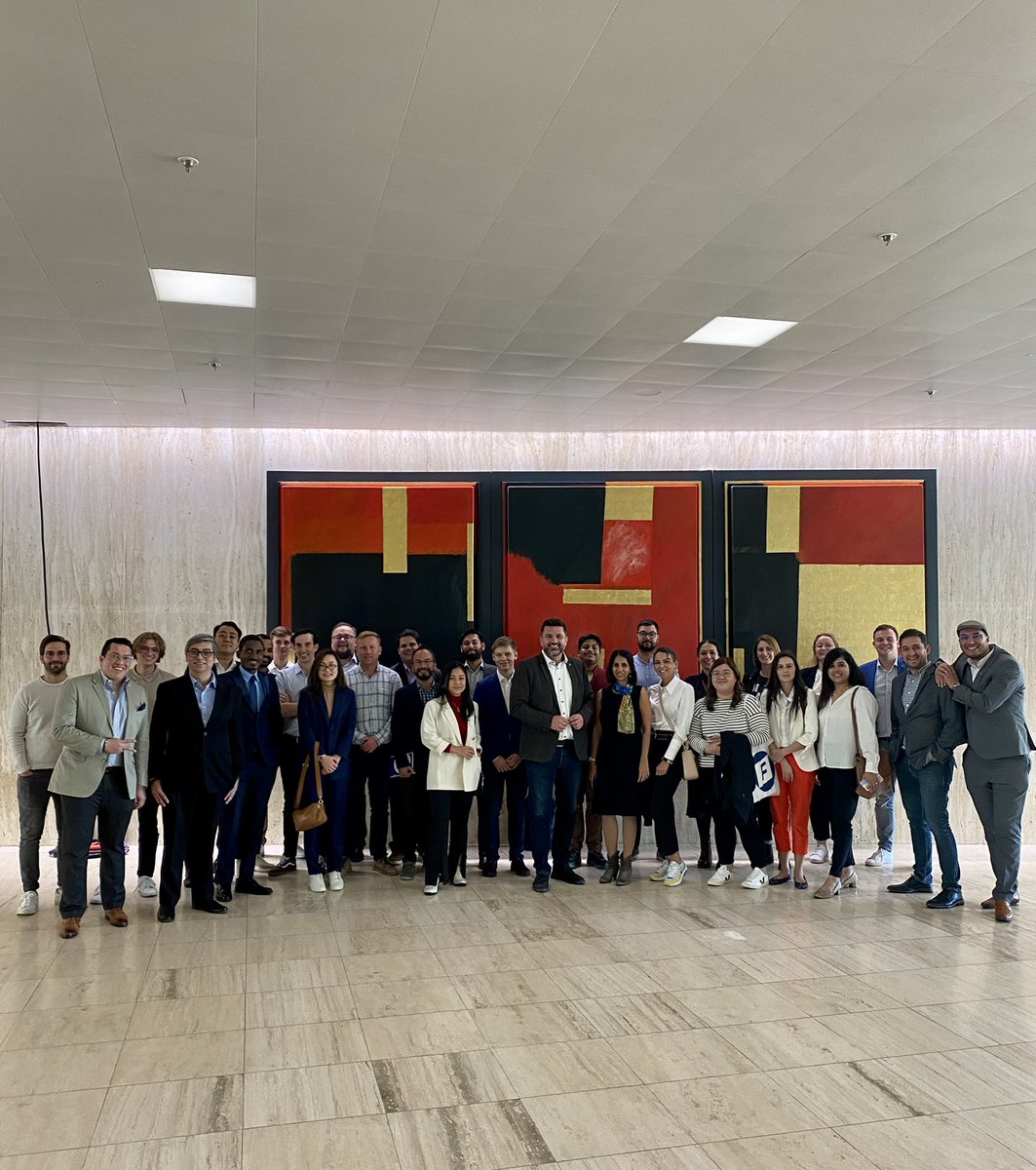 ReithNiko's tweet image. Today it was all about #startup ! International Group of #entrepreneurs in the afternoon and a cool #fishbowl discussion @CODE_n in the evening!