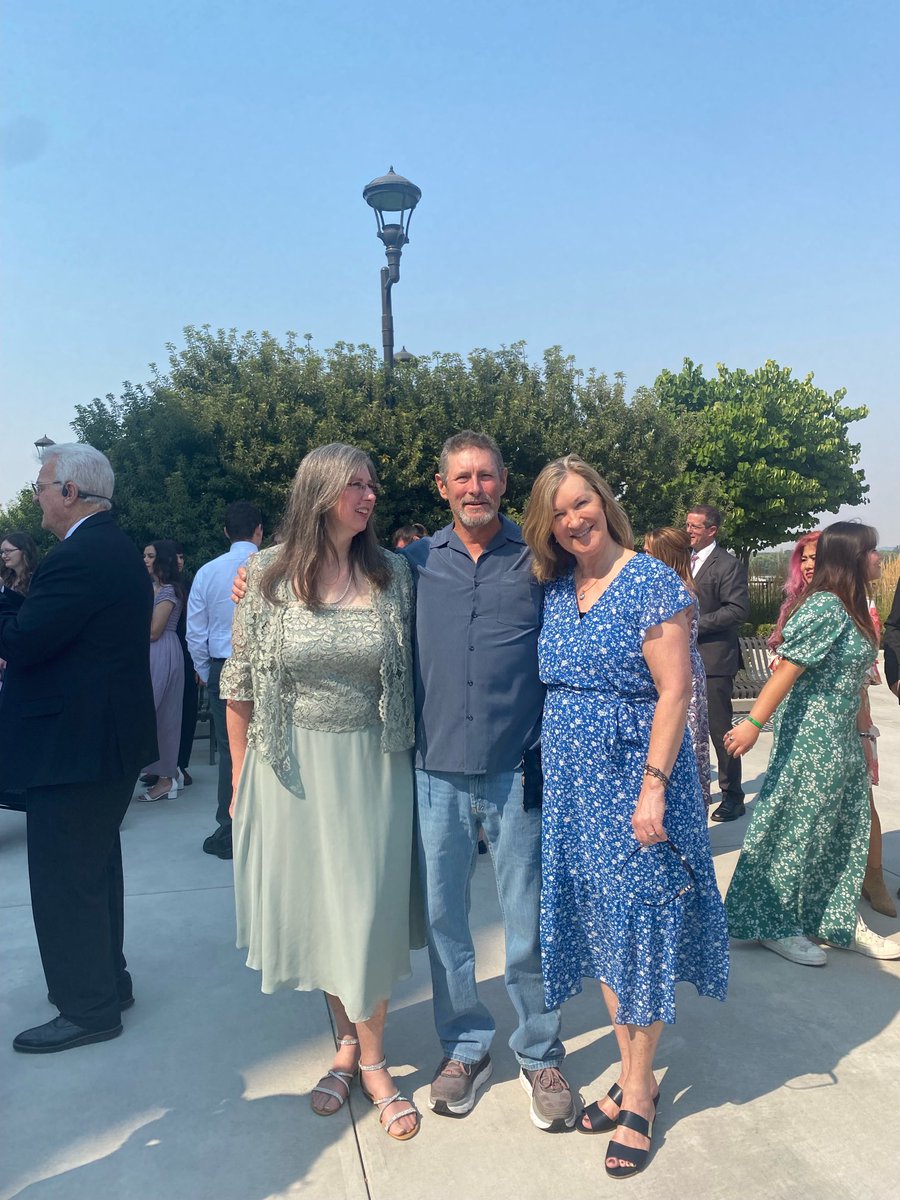marieswift's tweet photo. Reason 2 of 2 why I am not with my #fintwit fam at @CarsonGroupLLC #Excell in Vegas and #FutureProofAC in Huntington Beach this week - celebrating with my sister Heather and our brother Ray the wedding of her son Kyle in Boise.
#FamilyFirst #SparklerSendOff https://t.co/CVFgF5EzbL
