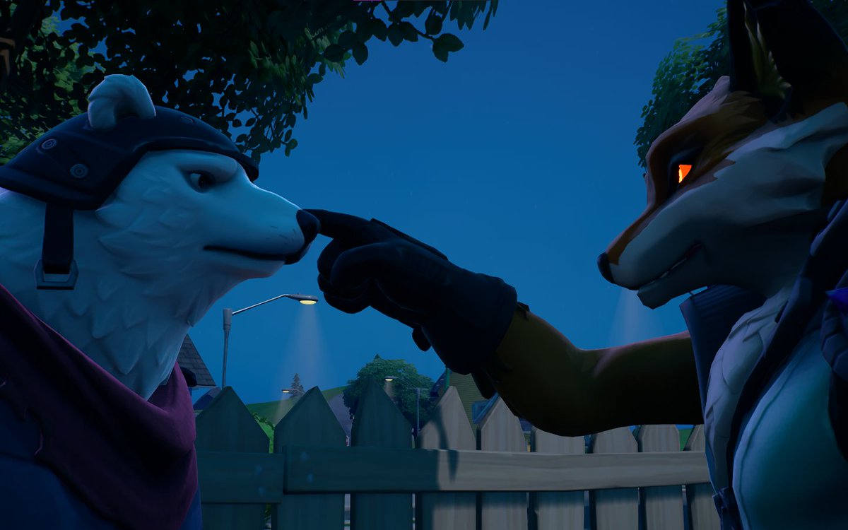 Look this cutie bear. 🐻🐾
#Fortnite #Fennix #PolarPatroller #Fox #PolarBear