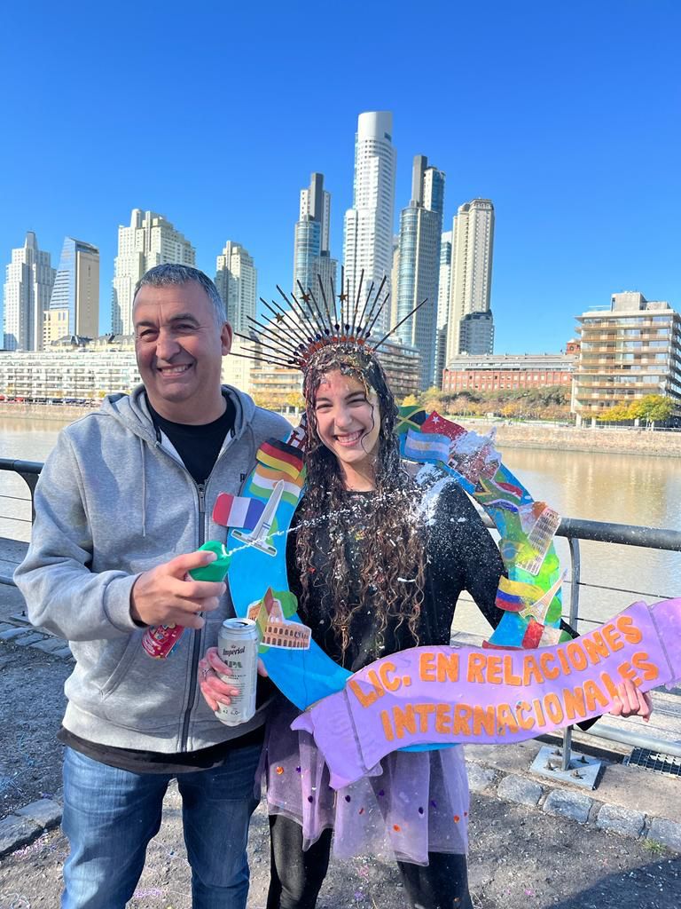 Felicitaciones Hija lo mejor seguro esta por venir te quiero!!!!!