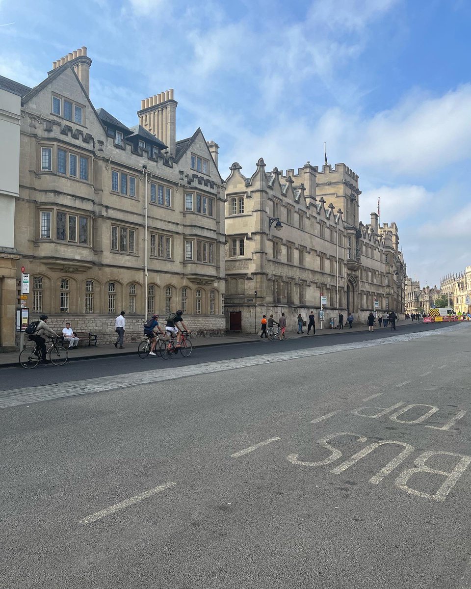 NjSamwel's tweet photo. #Oxford #camissionsn3 https://t.co/jZ0w3xk7Iq