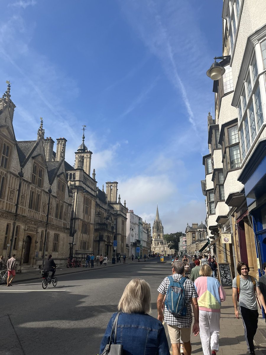 NjSamwel's tweet photo. #Oxford #camissionsn3 https://t.co/jZ0w3xk7Iq