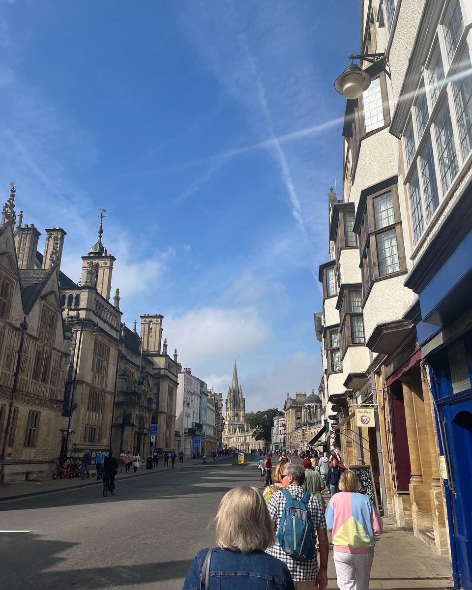 NjSamwel's tweet photo. #Oxford #camissionsn3 https://t.co/jZ0w3xk7Iq