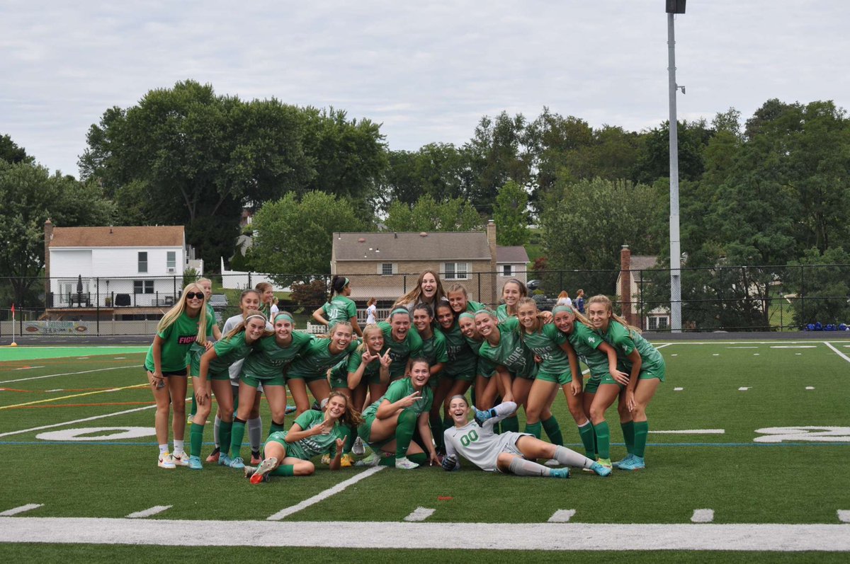 girls_sfsoccer's tweet photo. HUGE OT DUB VS CANON MAC LAST SATURDAY‼️‼️‼️‼️#feasted #weate #sfgs https://t.co/LCODd9yExg