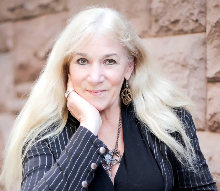 Exciting News: 

New York Times and USA Today bestselling author, ITW <a href="/thrillerwriters/">ITW Organization</a> Thriller Master and RWA Lifetime Achievement Award winner, Heather Graham is coming to DFWCon 2022! 

Details in the link. 

Have you registered for DFWCon yet? 

dfwcon.org/keynote-speake…