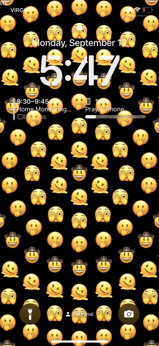 _pray_m's tweet photo. thanks to apple im going to make the worst wallpaper possible https://t.co/qLEuQY4JrL