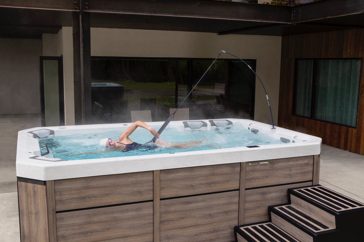bullfrogspas's tweet photo. The Swim Series Swim Tether provides an exceptional experience for swimmers of all skill levels! Simply strap the belt to your waist and swim unencumbered for a high resistance, low-impact workout. Would you try it out? 🏊♀️💦#bullfrogspas #swimspa #workout #swimmer #swimming https://t.co/E8cgzrtlIt