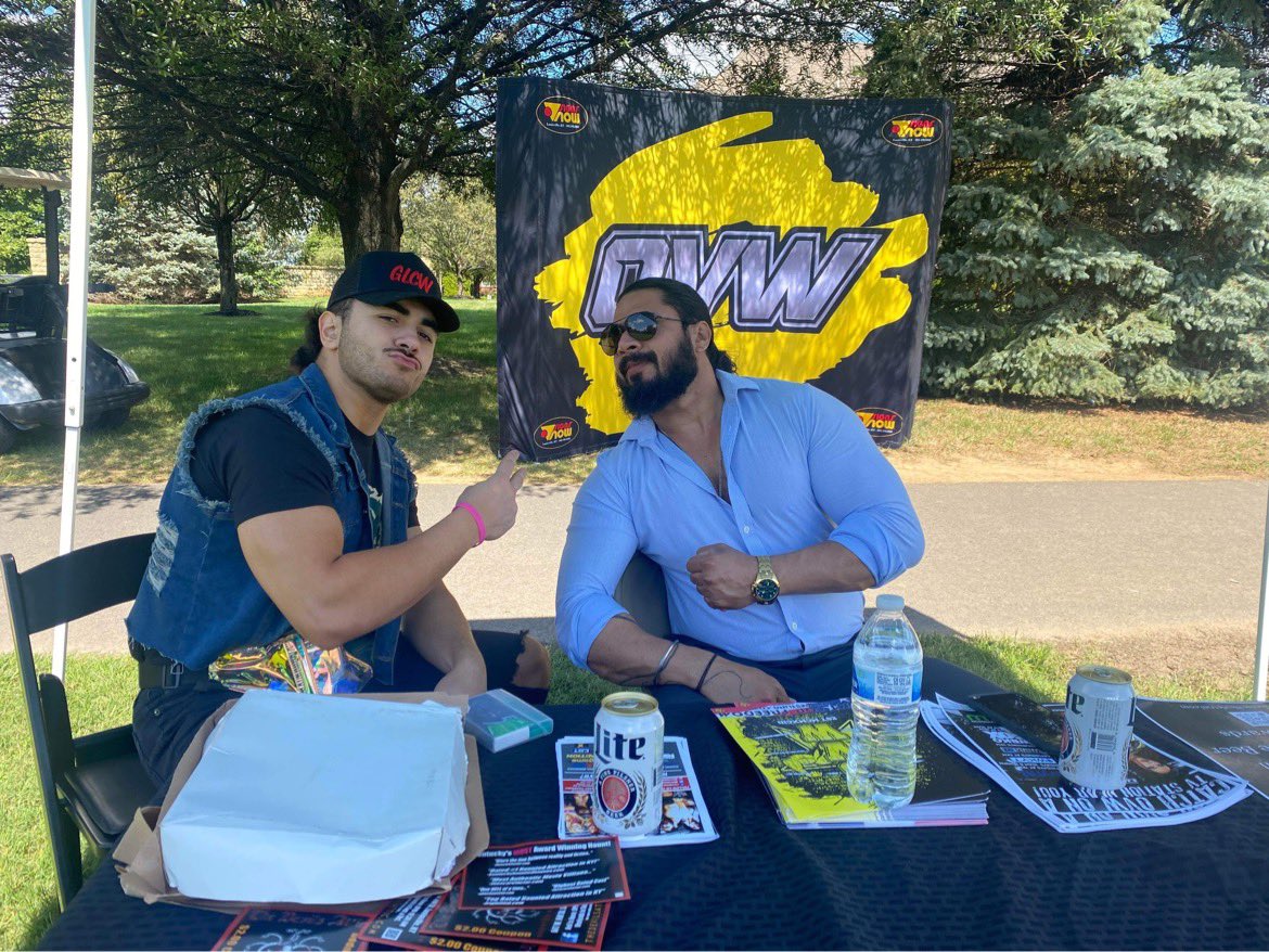 OVW was represented proudly by @TheKalHerro and @MahabaliShera (and @freya_the_slaya not pictured) at the @KySportsRadio Golf Scramble today! Big shout out to @LouAleTrail for donating some local brews to keep the golfers going!