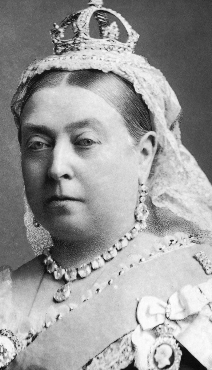allimadi's tweet photo. #Nehanda led resistance to #Britishcolonialism in #Zimbabwe when #QueenVictoria #QueenElizabeth's great-great grandmother reigned. She was hung &amp; severed head shipper to #England 

As Britain prepares to bury Elizabeth, time to return Nehanda's head for decent African burial https://t.co/XRq3cc6LQs