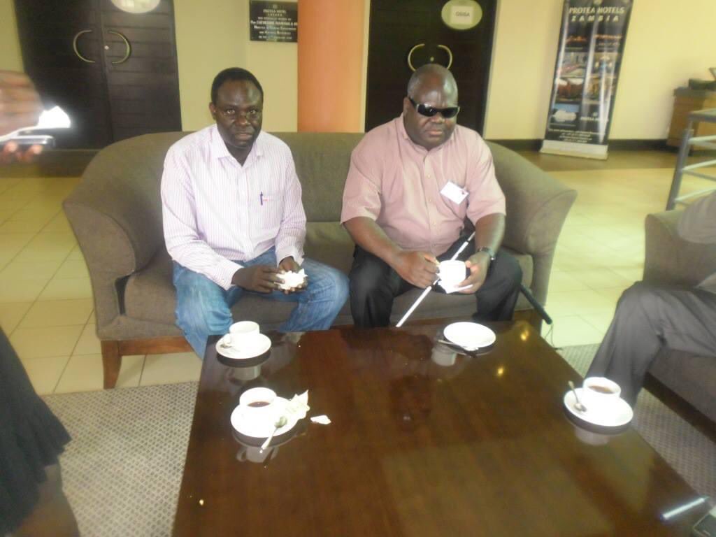 CongoHandicap's tweet photo. A lusaka Zambie 🇿🇲  le Directeur @LKapele formé sur  leadership et promotion des droits humains des personnes marginalisées dont les personnes handicapées en Africa. Formation organisée par la Foundation #OSISA https://t.co/8KIe27fbUp