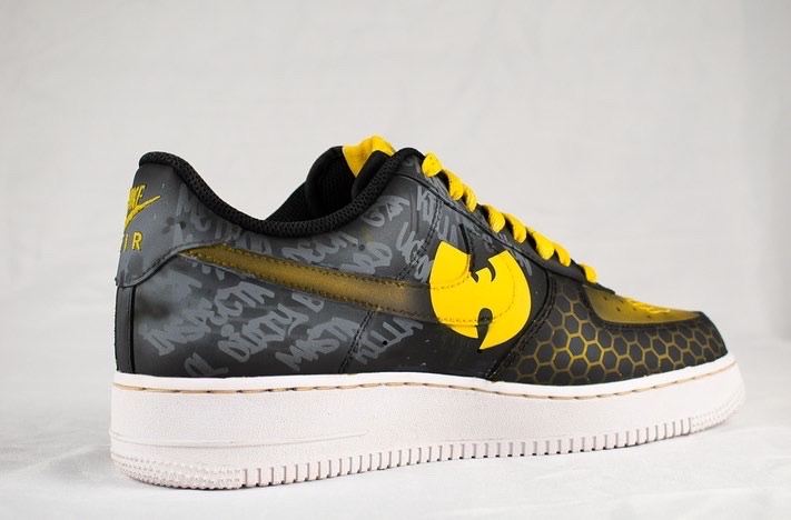 D_Mathews6's tweet photo. #WuTang 🐝 https://t.co/cw0X1AmuHT