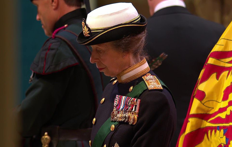 A tweet of appreciation for Princess Anne, The Princess Royal. She is the first royal woman to take part in the Vigil of the Princes at St.Giles cathedral. No one is more deserving to stand by their mother’s coffin till the very last moment than Princess Anne 

#QueenElizabethII
