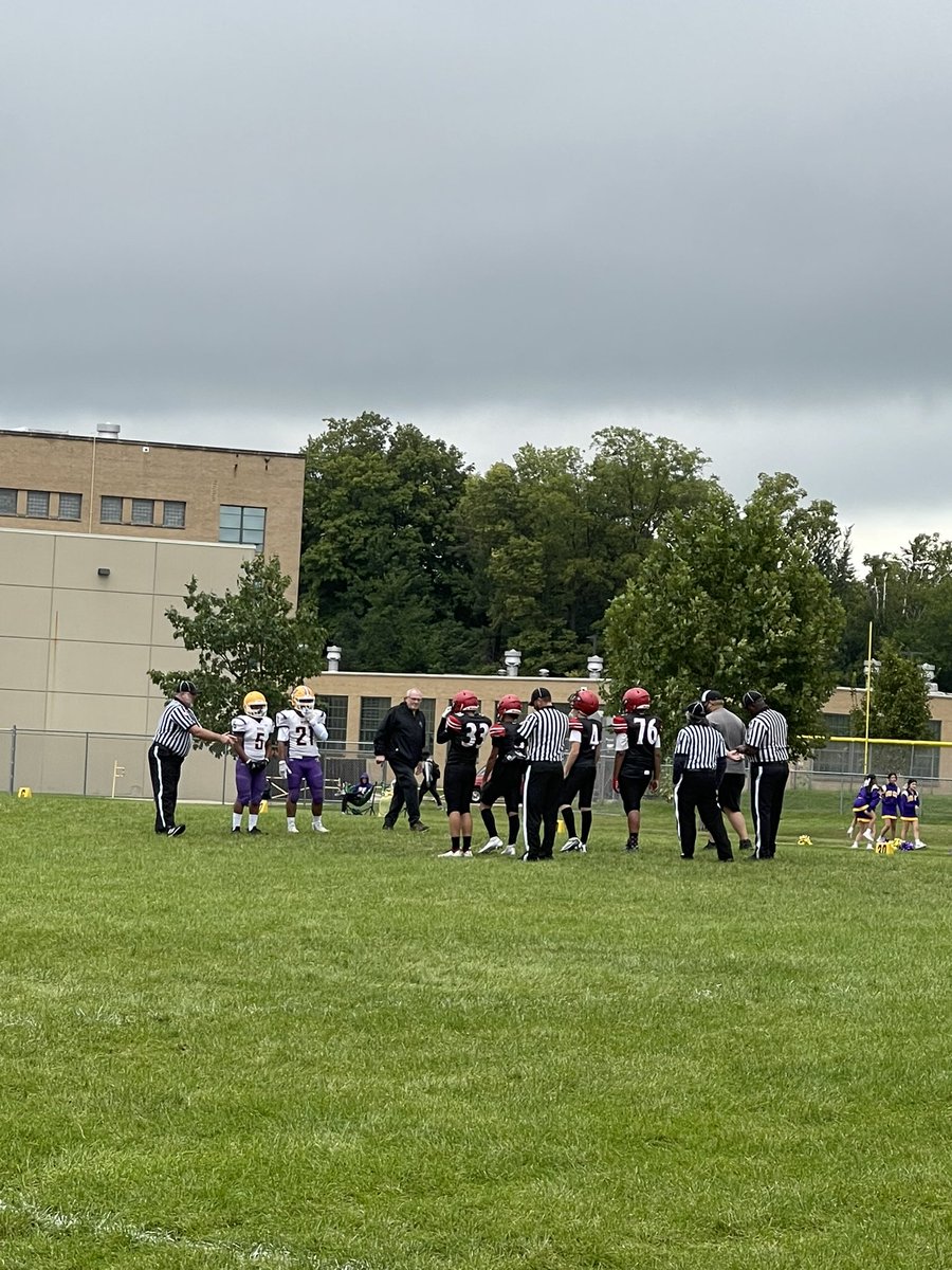 Glad our young guys get a chance to walk outside and play a real home game! 🙏🏽
#WeRtheE