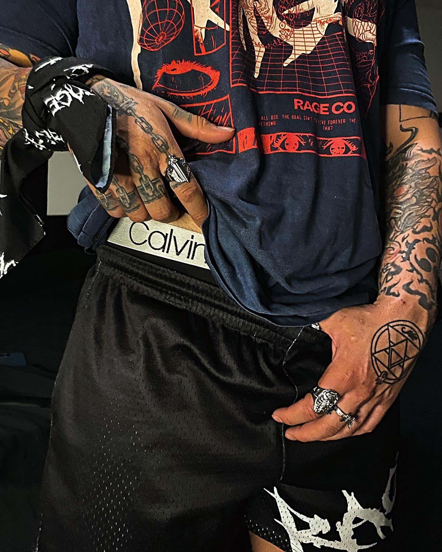 trevor_wagner on Twitter: "Hands only https://t.co/0HqMFWSUfI" / Twitter