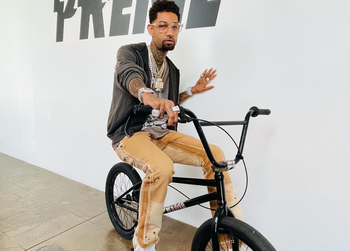 DailyRapFacts's tweet photo. PnB Rock was just shot at Roscoes in LA &amp; transported to a nearby hospital. 

His condition is currently unknown https://t.co/95AZ9YBjZo