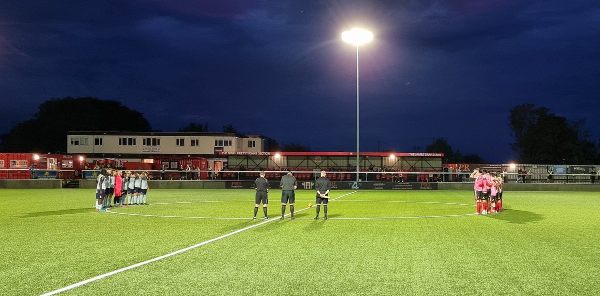 simonbeardspare's tweet photo. A minute silence to mark our respect for HM Queen Elizabeth from our U23's & @AFCWhyteleafe ๐๐
Followed by a very good game of football played by both teams. @SheppeyUFC coming out on top 2-1 winners. Very happy with our overall performance.
@SCEFLeague
#patientplay https://t.co/9IoJPhj0sA