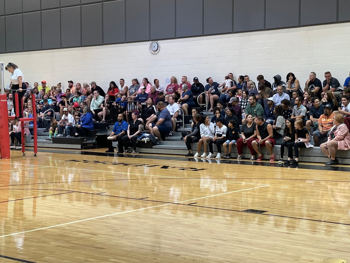 ClmsRaiders's tweet photo. Raiders Volleyball season opener versus the Chasco Chargers, great crowd supporting the girls! https://t.co/smKzpF7Nnh