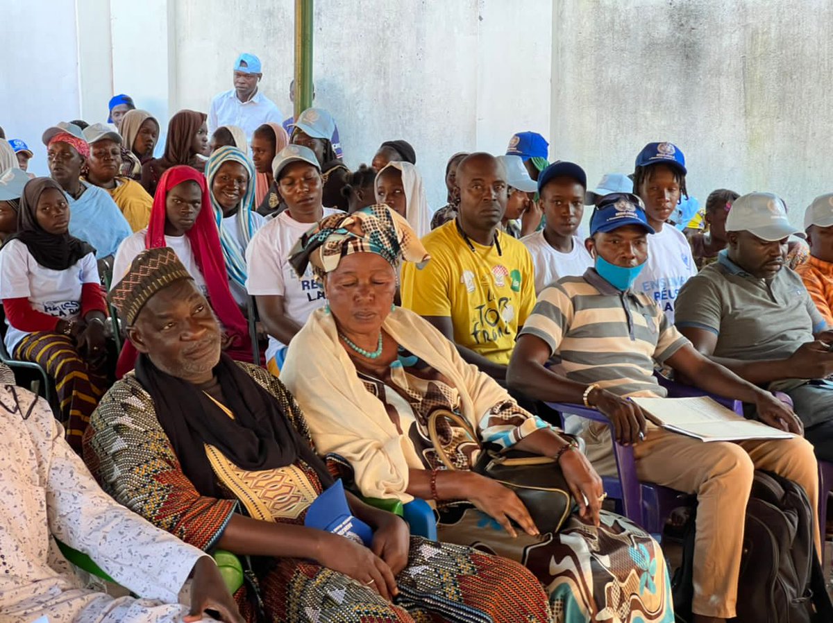 AssoAmanu's tweet photo. Nous sommes fiers de vivre à #Sabalibougou, mais nous interpellons nos autorités d'avoir une bonne pensée à l'#emploi des #jeunes qui est gage de la #paix et de la stabilité #PeaceDay #UnisPourlaPaix #PaixAuMali #AMANU @GouvMali @Unfpamali @UnescoBamako @UN_MINUSMA https://t.co/8L2f5RvH6R