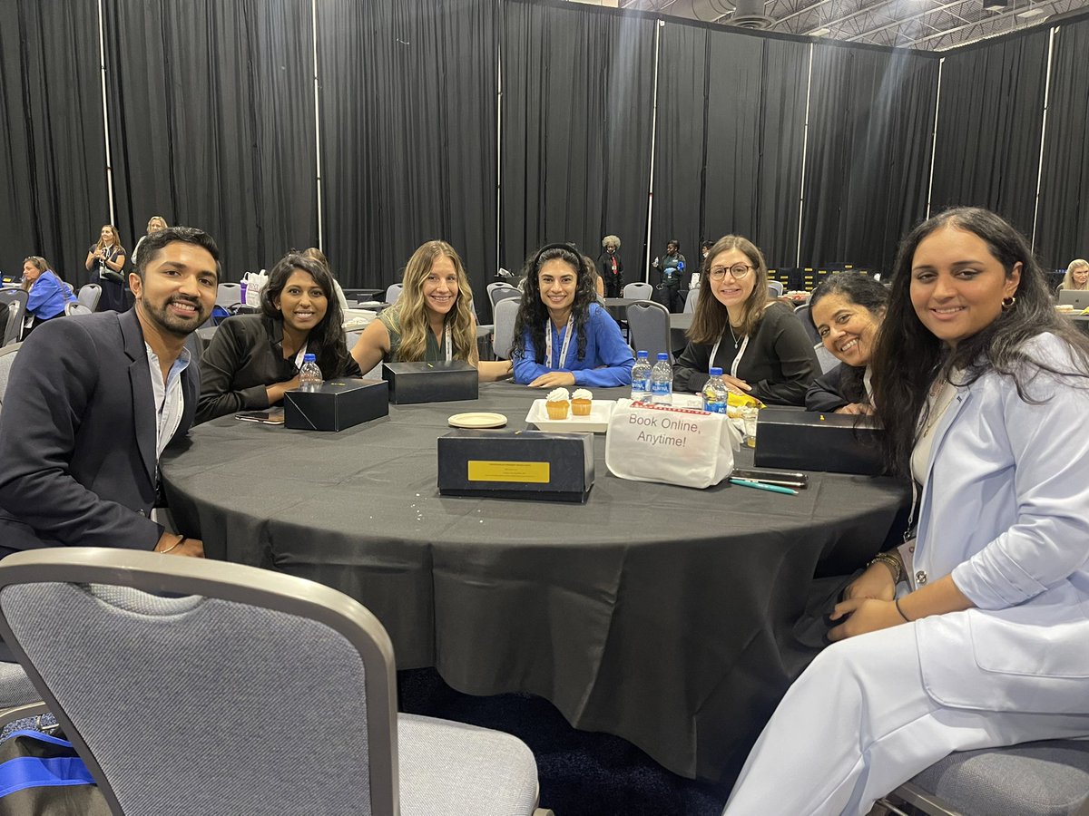 Got to meet the amazing <a href="/DrSujanaENT/">Dr. Sujana Chandrasekhar</a>  today at the #womeninoto lunch #MedTwitter #OTOMTG22