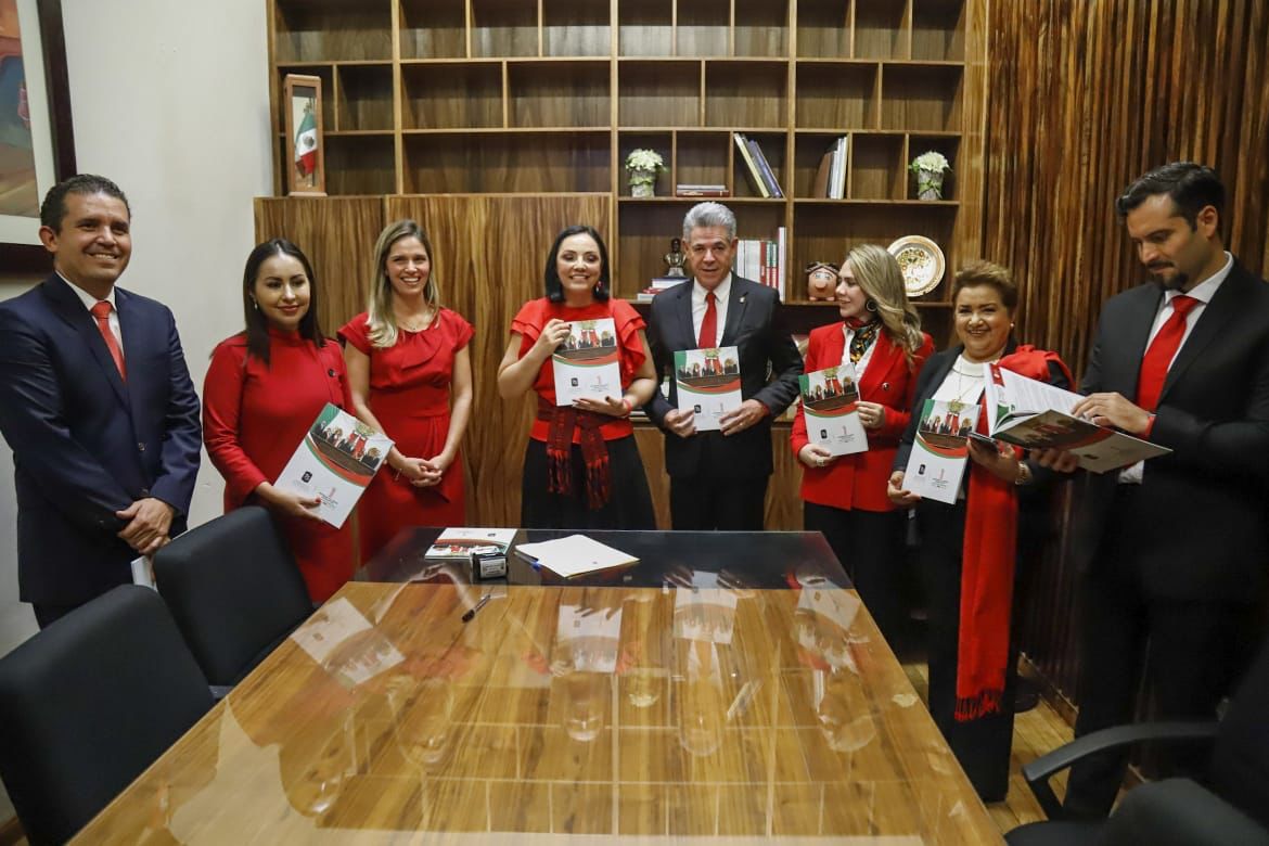 Hoy los Diputados del 𝗚𝗿𝘂𝗽𝗼 𝗣𝗮𝗿𝗹𝗮𝗺𝗲𝗻𝘁𝗮𝗿𝗶𝗼 𝗱𝗲𝗹 𝗣𝗥𝗜 hicimos la entrega del 𝟭.𝙚𝙧 𝙄𝙣𝙛𝙤𝙧𝙢𝙚 𝙙𝙚 𝘼𝙘𝙩𝙞𝙫𝙞𝙙𝙖𝙙𝙚𝙨 𝙇𝙚𝙜𝙞𝙨𝙡𝙖𝙩𝙞𝙫𝙖𝙨 a fin de cumplir con la responsabilidad que tenemos como legisladores de la #75LegislaturaDeMichoacán