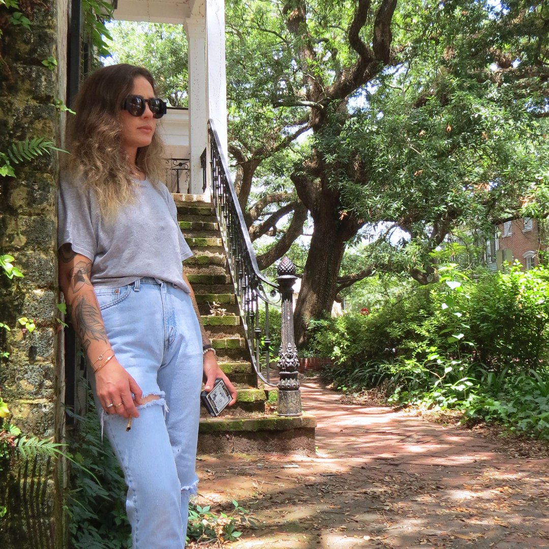 Enjoying the beauty of Savannah Georgia, De La Bō style 😎 #sativa #indica #preroll #joint