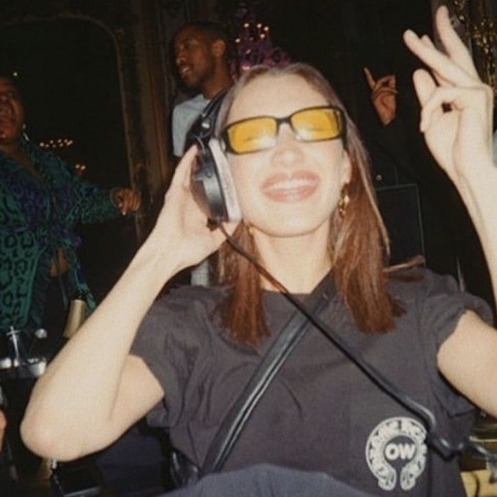 hellasafe's tweet image. hello this is our first tweet, our account will be about harry styles and bella hadid, rt this tweet!❤️‍🩹