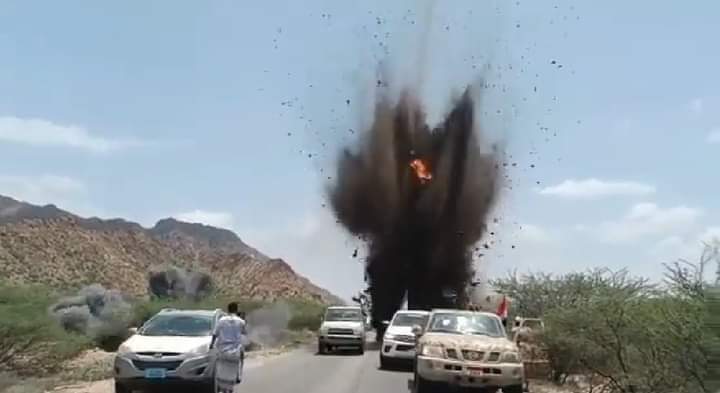 الزيدية ولأخونجية قدمو (للإنتقالي الجنوبي) 

نصراً عظيماً إضافة لانتصاراته قدمو له شهادة

بدرجة امتياز أنه الوحيد الذي يحارب ويكافح

الإرهاب هنيئا هذا النصر وتمكين 

صك وتصريح عبور ابتداء

م مودية مروراً بوادي

حضرموت ومنها ل

آخر نقطة بالمهرة

الرحمة ع أرواح الشهداء وشفاء للجرحى