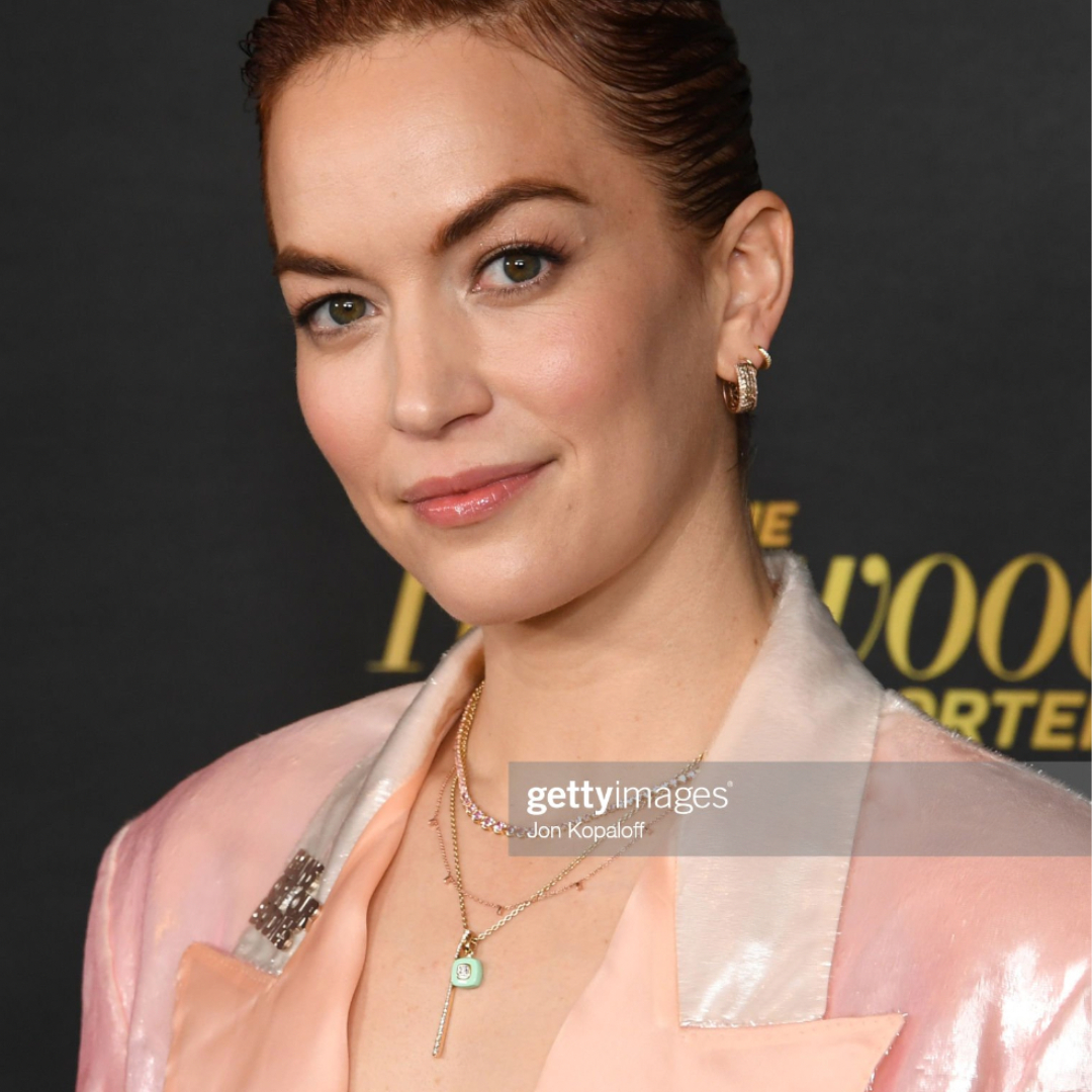 CastJewelry's tweet photo. #CastSpotted: @brittle attends the Pre-Emmy @hollywoodreporter Event, looking fab in our Brilliant Pendant in Vintage Mint ✨
.
Styled by @_jzg
.
.
.
#brittlower #styledbyjzg #twgartists #severance #emmys2022 https://t.co/QVsftBPKVC