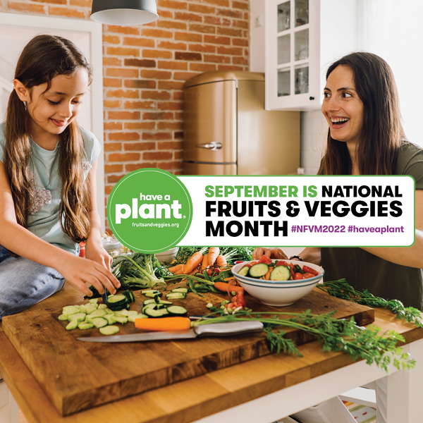 PoeCenter's tweet photo. September is National Fruits &amp; Veggies Month #NFVM, so what better time to harvest the rest of our crops before fall arrives? 🍂Remember, it's important to give your garden a break before transitioning into a new season. #PoeFit #PoeFitGarden🌱 https://t.co/1lSJXUvgsO