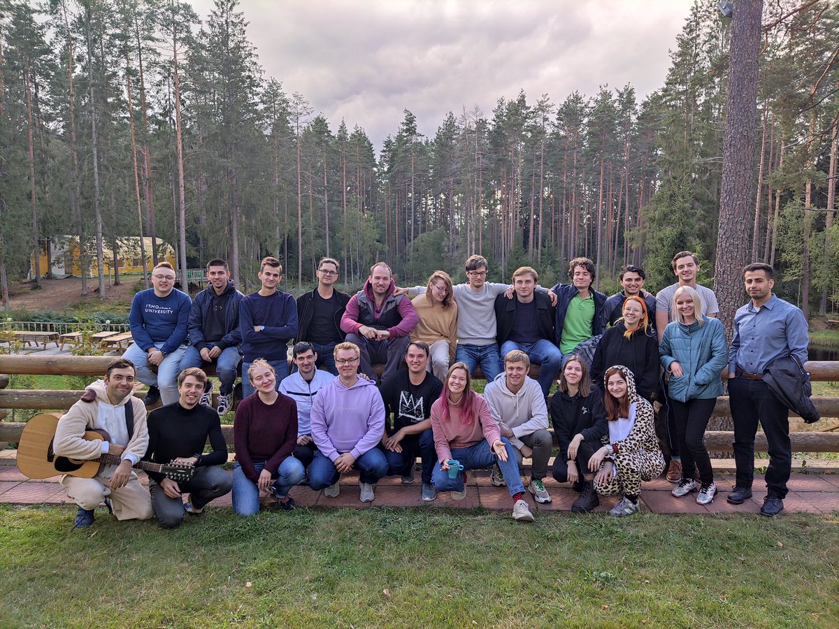 ItmoPerolab's tweet photo. 🤸🏼Our lab on #Perofest: annual meeting with funny speeches, quizzes and various activities #itmo #Physics #scientificlife #phdlife #researcherslife #perovskitelab #perovskite https://t.co/nAn16Wol0b