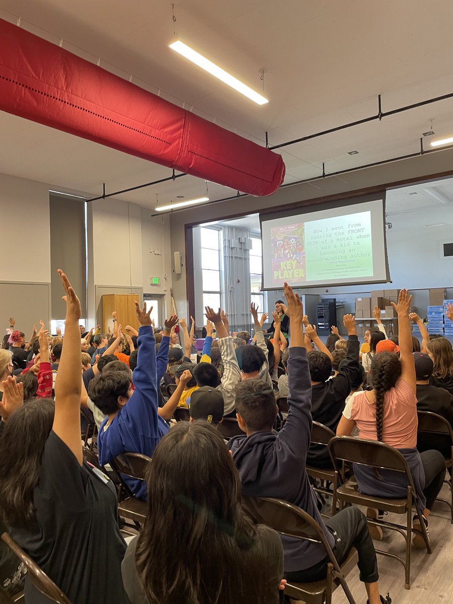 kellyyanghk's tweet photo. Thank you Santa Cruz and @BookshopSC ❤️ #KeyPlayerTour #FrontDeskSeries https://t.co/jvpc4StOMO